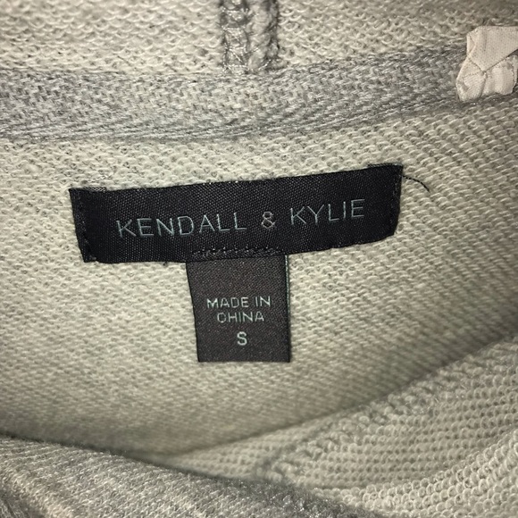 Cropped Sweatshirt - Picture 3 of 3